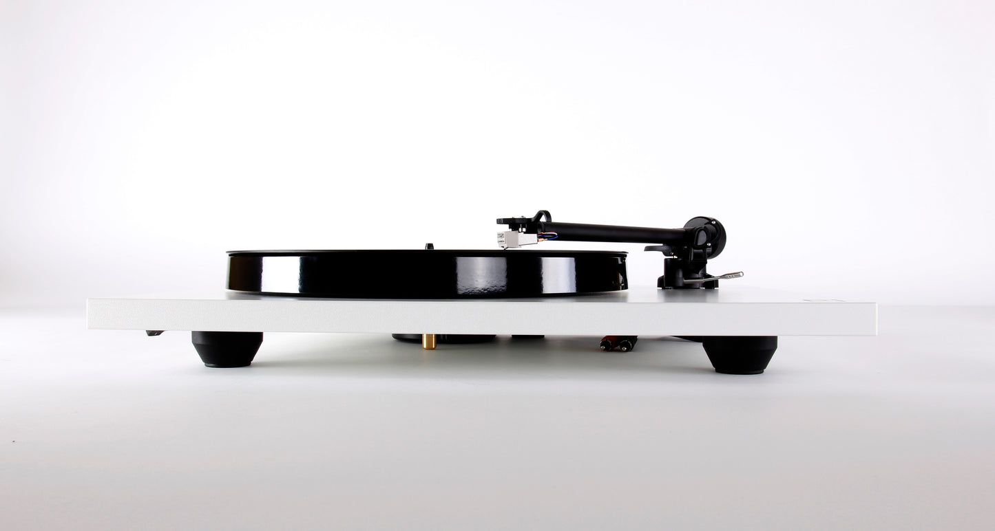 Product image for a Rega Planar 1 turntable in Matt White finish