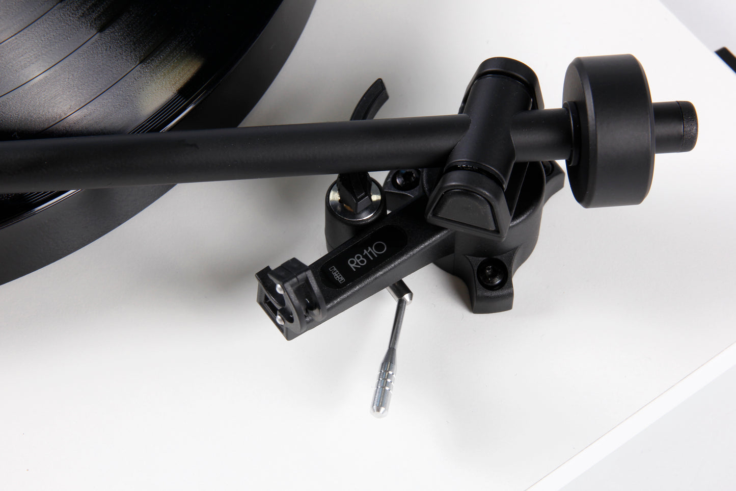 Product image for a Rega Planar 1 Plus turntable in Matt White finish