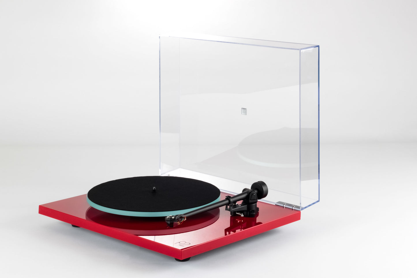 Product image for a Rega Planar 2 turntable in Gloss Red finish