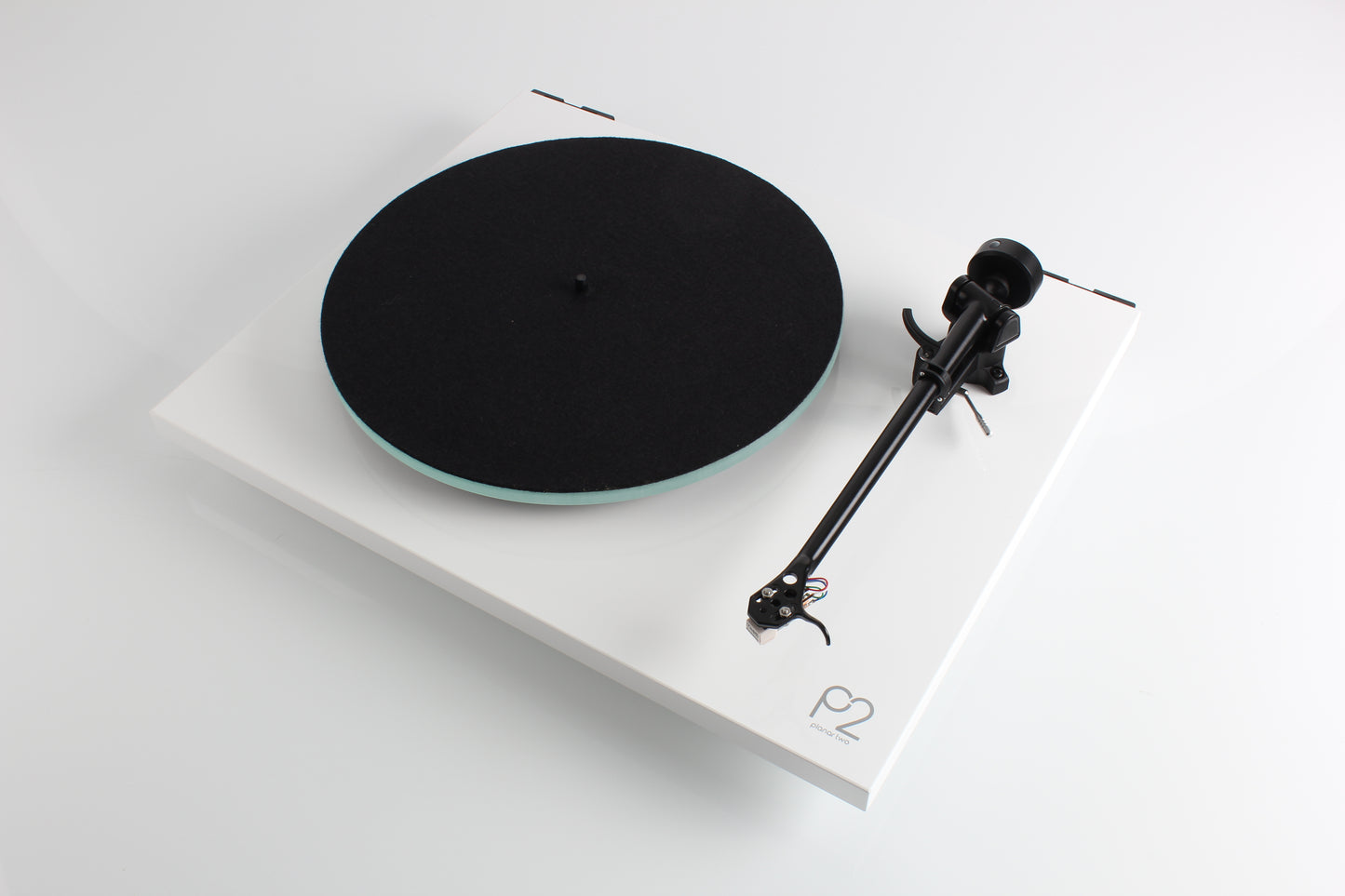 Product image for a Rega Planar 2 turntable in Gloss White finish