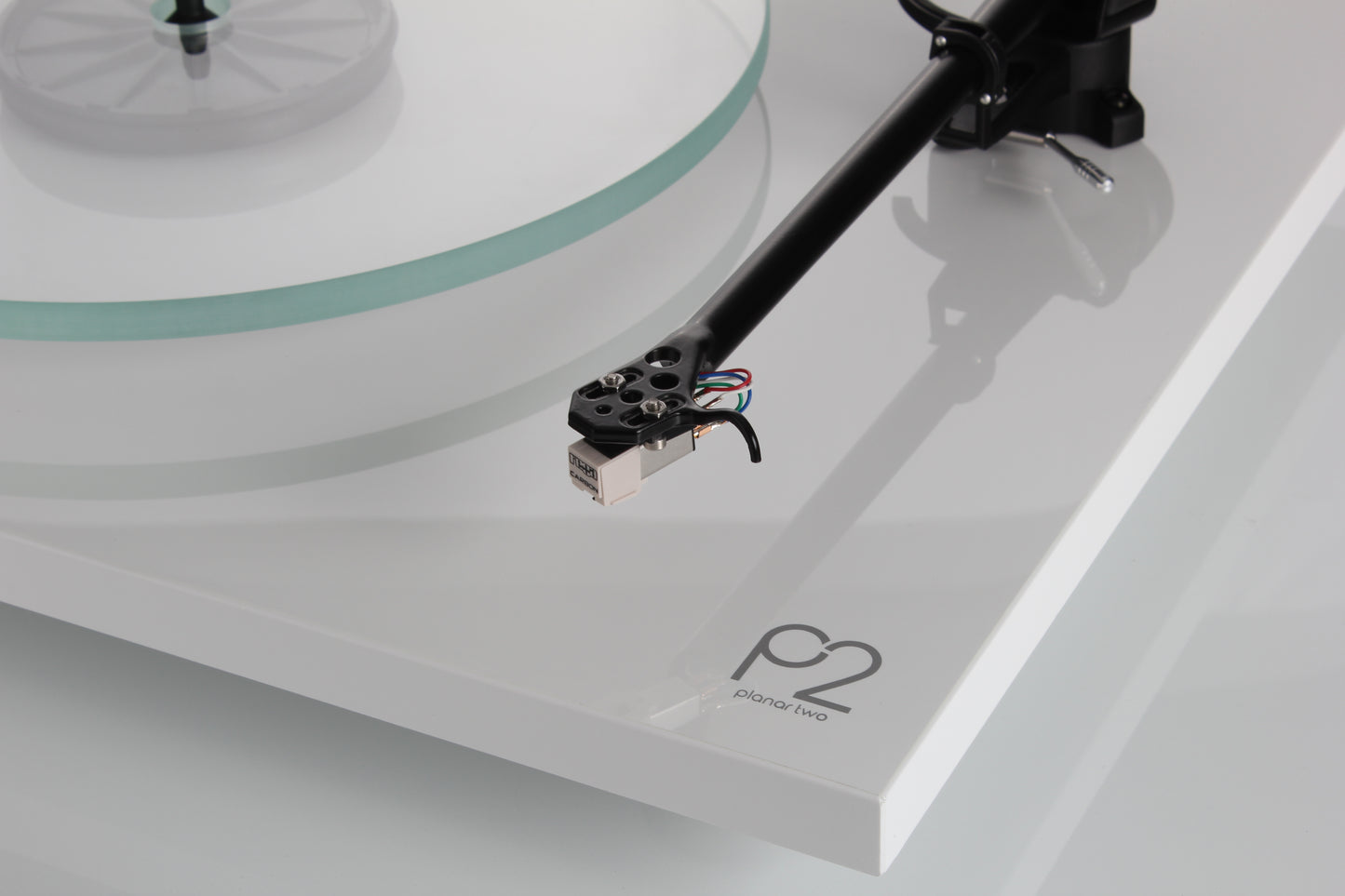 Product image for a Rega Planar 2 turntable in Gloss White finish