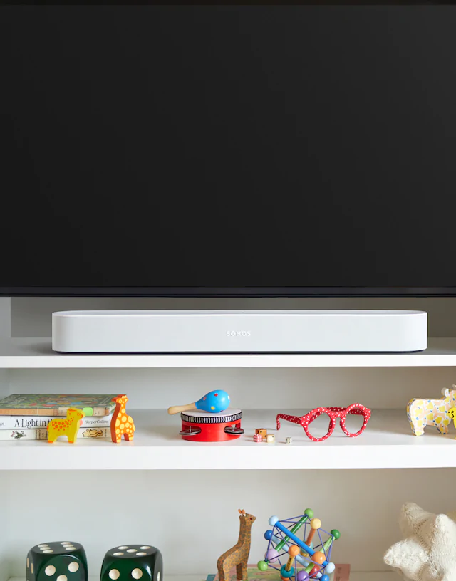 Lifestyle image of a Sonos Beam Gen 2 Soundbar in White.