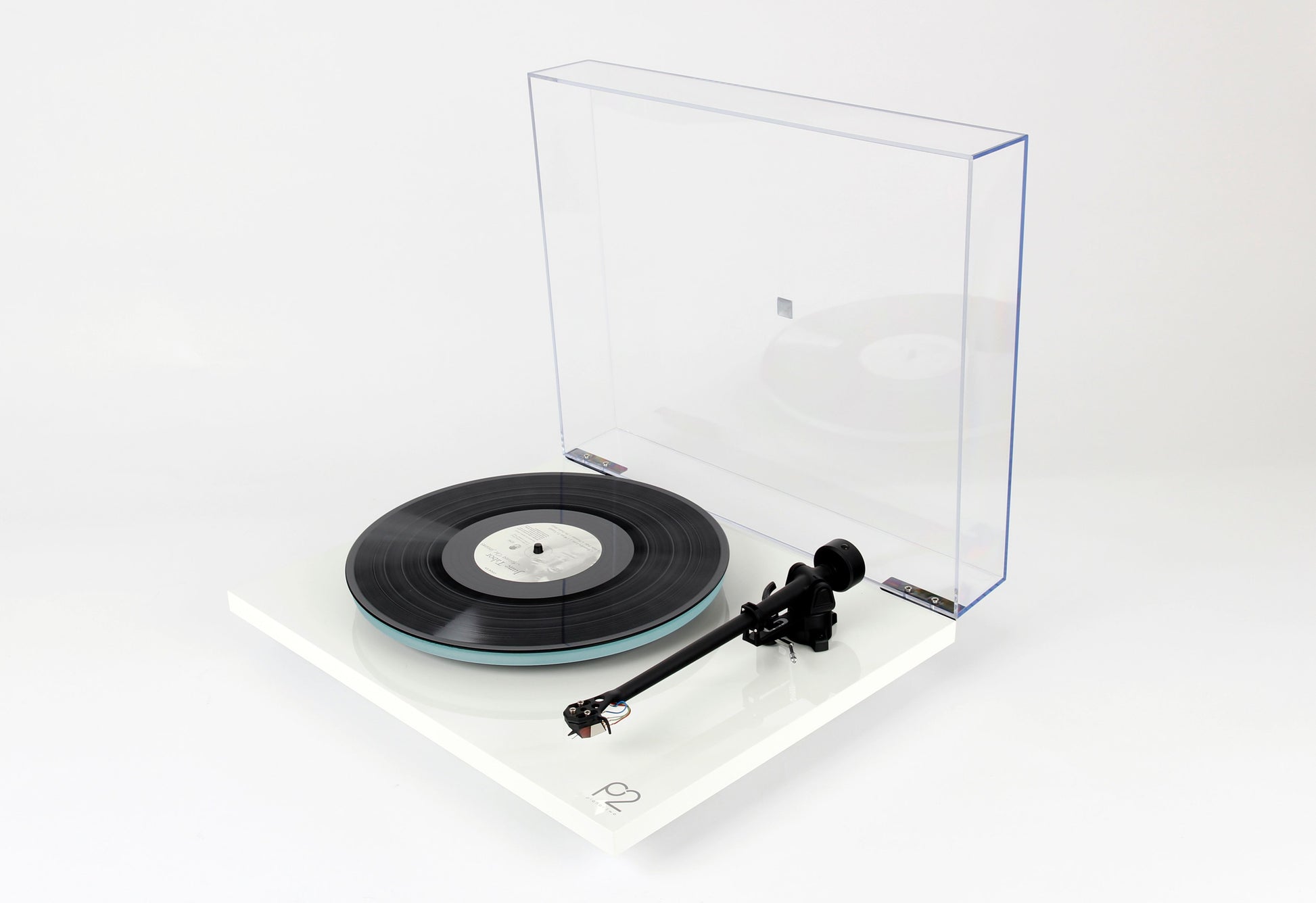 Product image for a Rega Planar 2 turntable in Gloss White finish