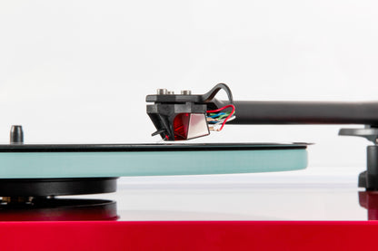Product image for a Rega Planar 2 turntable in Gloss Red finish