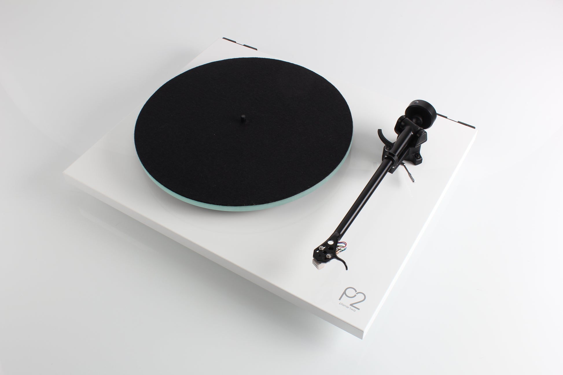 Product image for a Rega Planar 2 turntable in Gloss White finish
