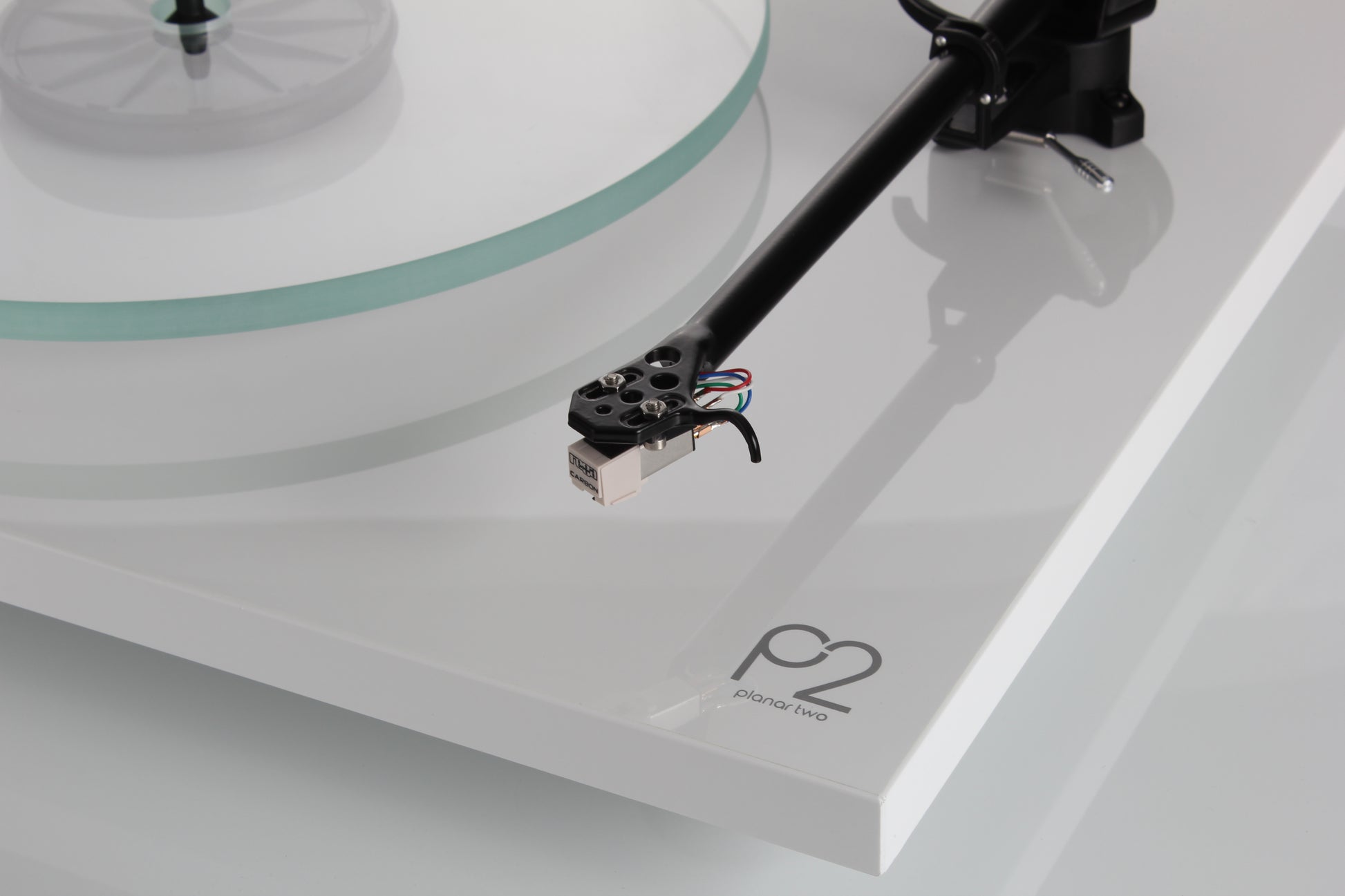 Product image for a Rega Planar 2 turntable in Gloss White finish